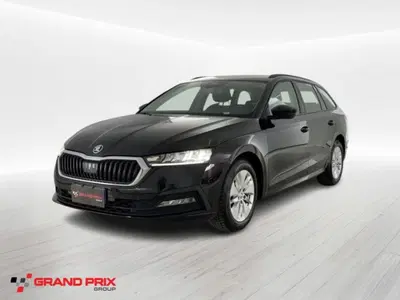 Skoda Octavia Station Wagon 1.0 e-TEC DSG Wagon Executive del 2021 usata a Castenaso