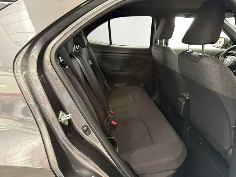 Toyota Yaris Cross usata a Monza e Brianza (11)