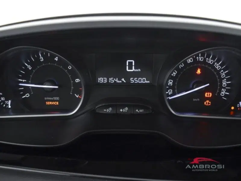 Peugeot 208 usata a Perugia (13)