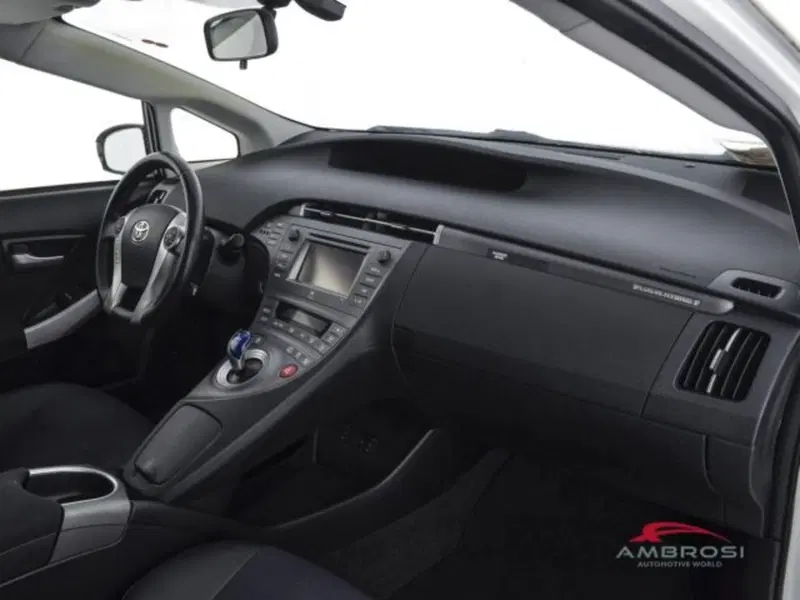Toyota Prius usata a Perugia (12)