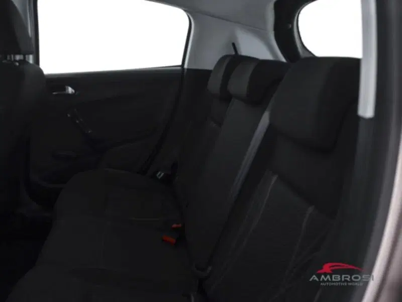 Peugeot 208 usata a Perugia (10)