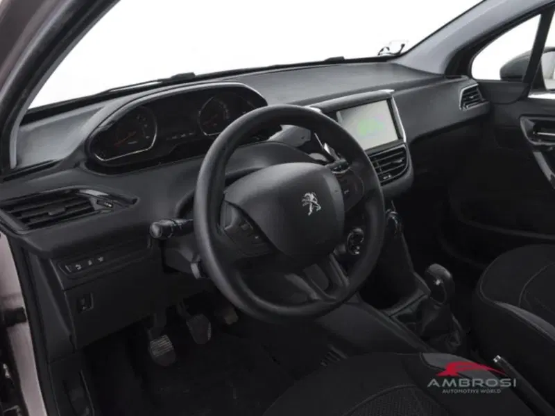 Peugeot 208 usata a Perugia (8)