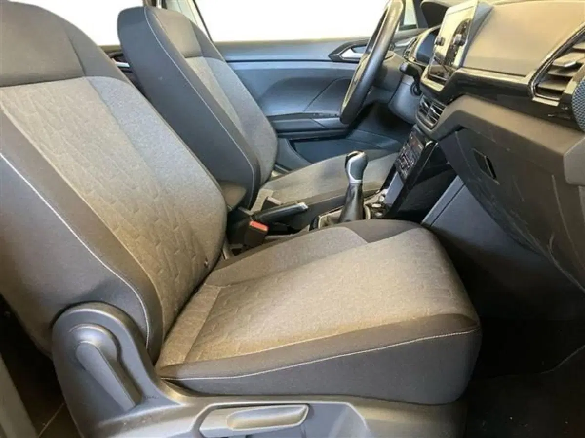Volkswagen T-Cross usata a Como (10)
