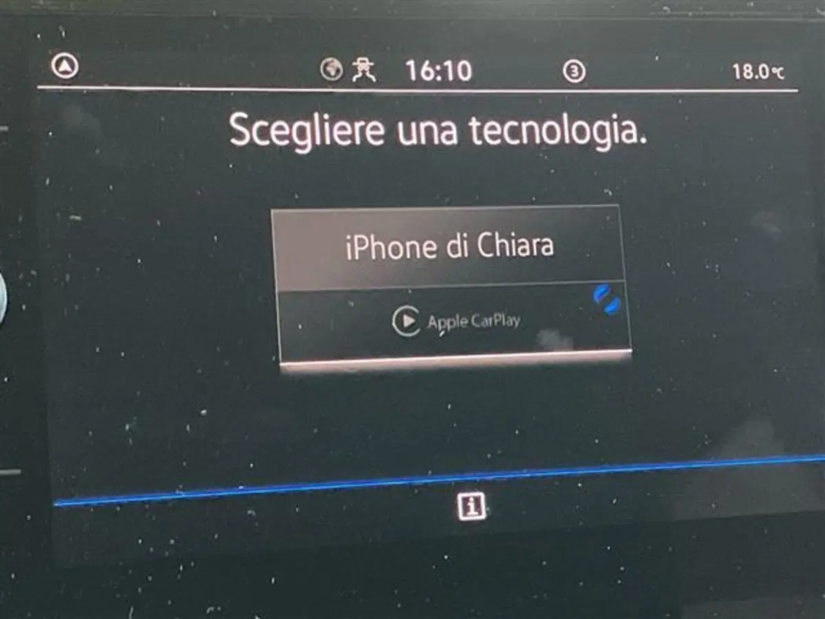 Volkswagen T-Cross usata a Como (17)