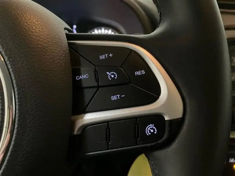 Jeep Renegade usata a Como (19)