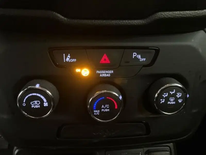 Jeep Renegade usata a Como (20)