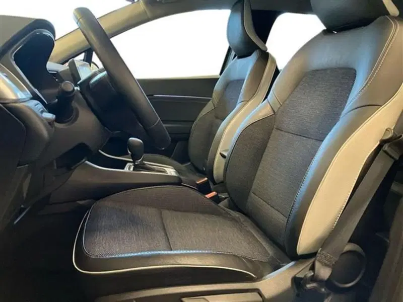 Renault Captur usata a Como (11)