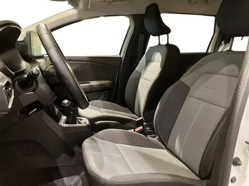 Dacia Jogger usata a Como (10)