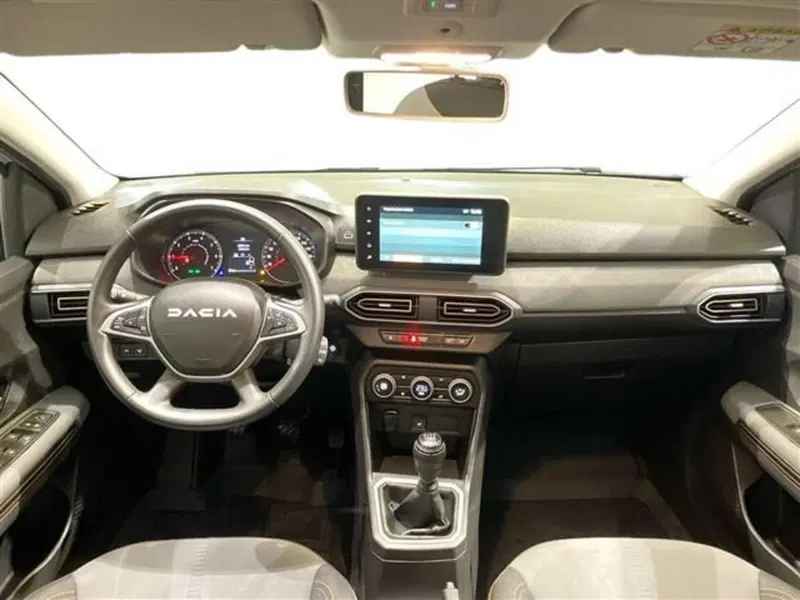 Dacia Jogger usata a Como (9)