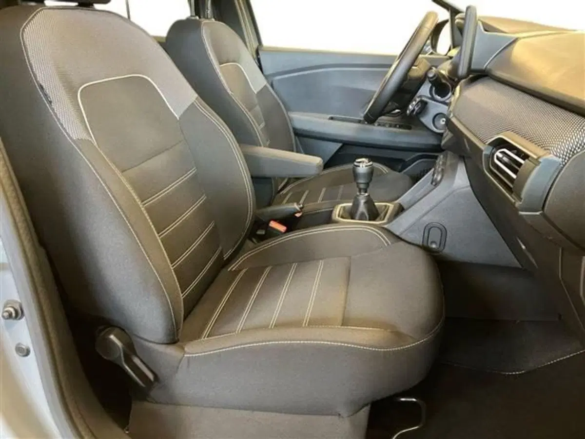 Dacia Jogger usata a Como (10)