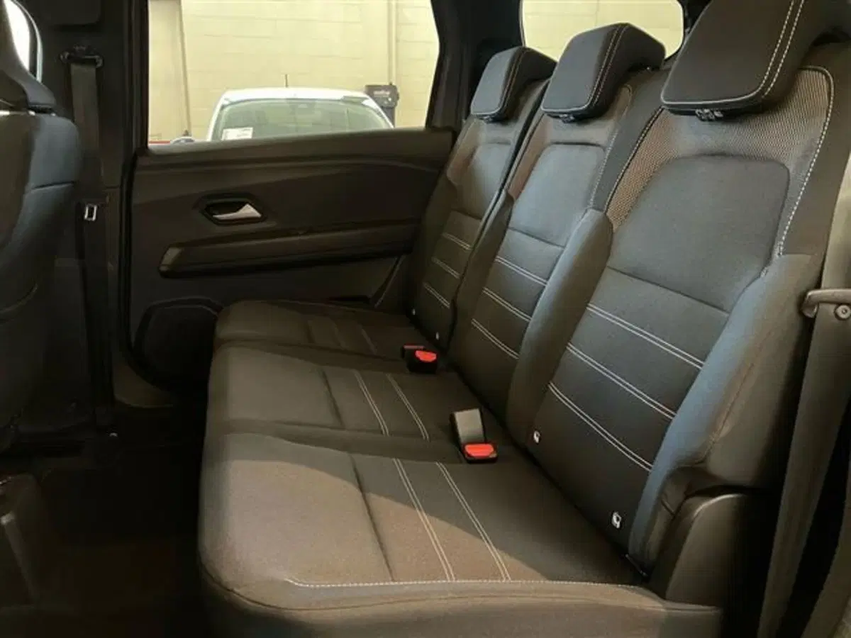 Dacia Jogger usata a Como (12)