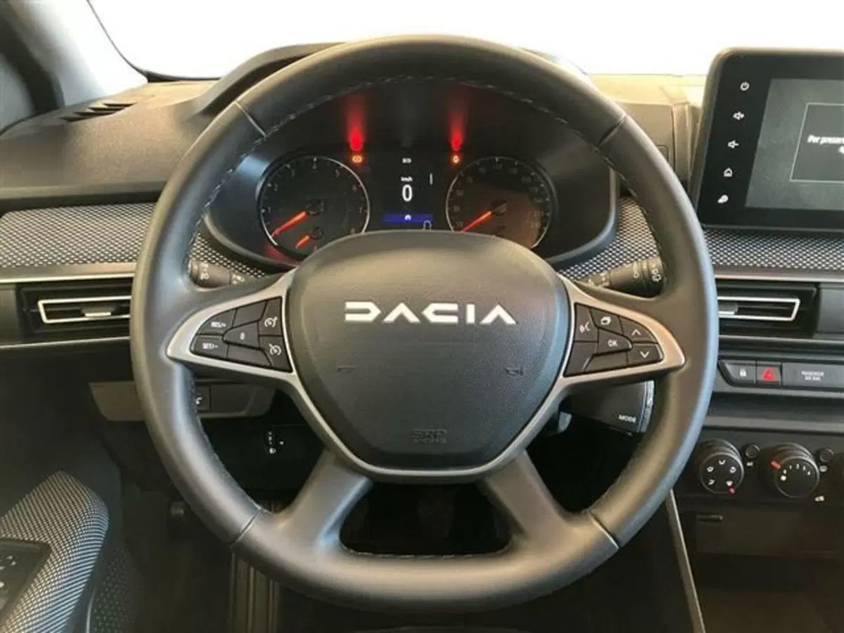 Dacia Jogger usata a Como (15)