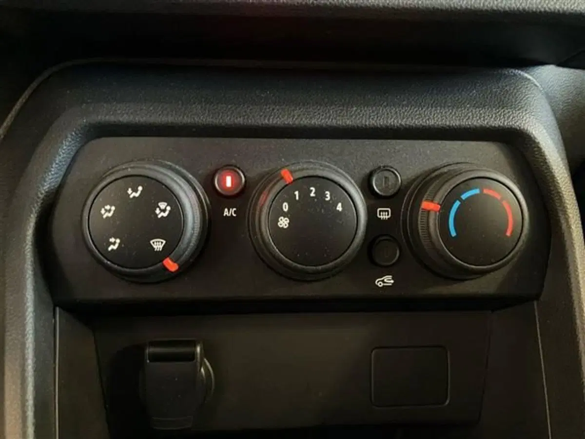 Dacia Jogger usata a Como (18)