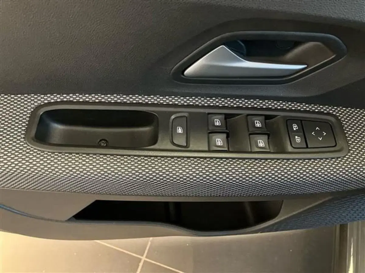 Dacia Jogger usata a Como (20)