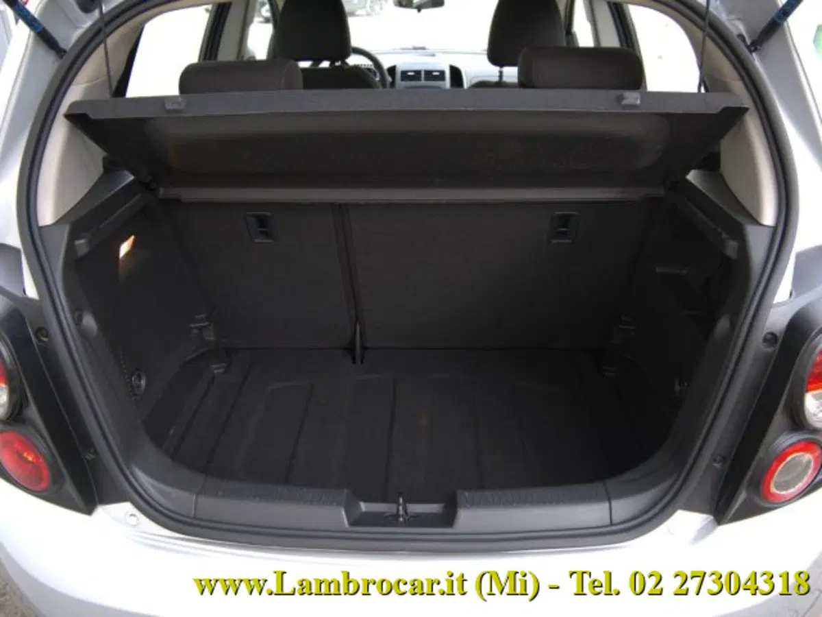 Chevrolet Aveo usata a Milano (10)