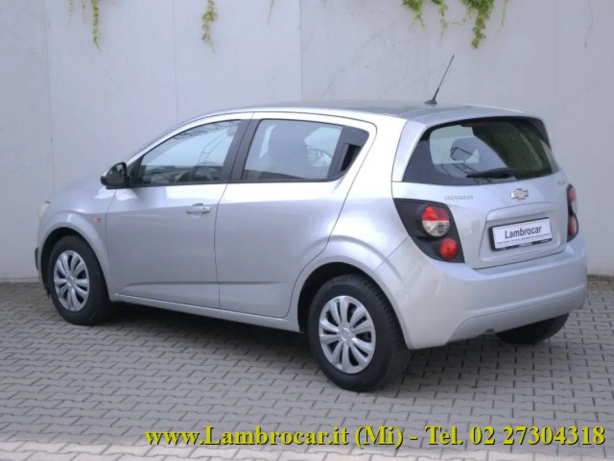 Chevrolet Aveo usata a Milano (11)