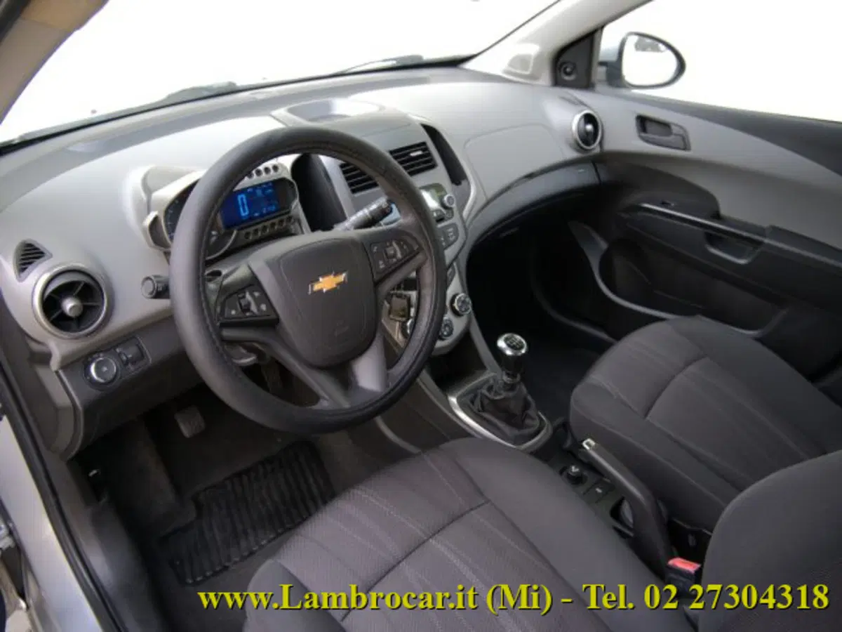Chevrolet Aveo usata a Milano (3)