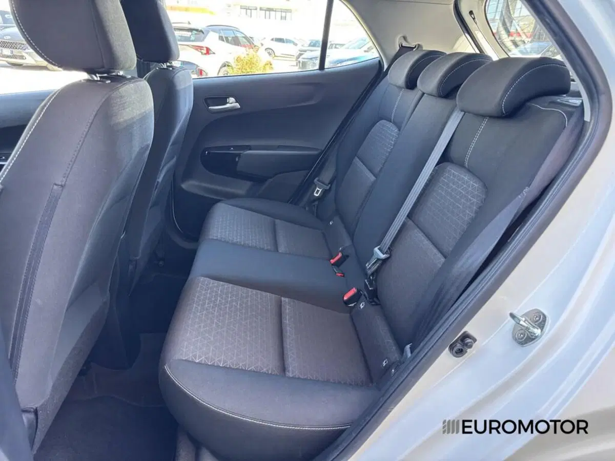 Kia Picanto usata a Bari (10)