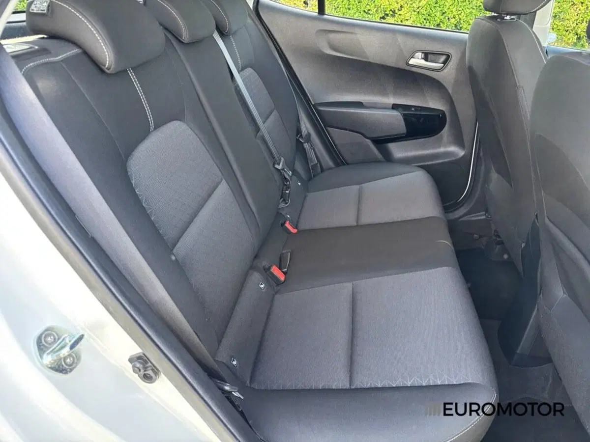 Kia Picanto usata a Bari (11)