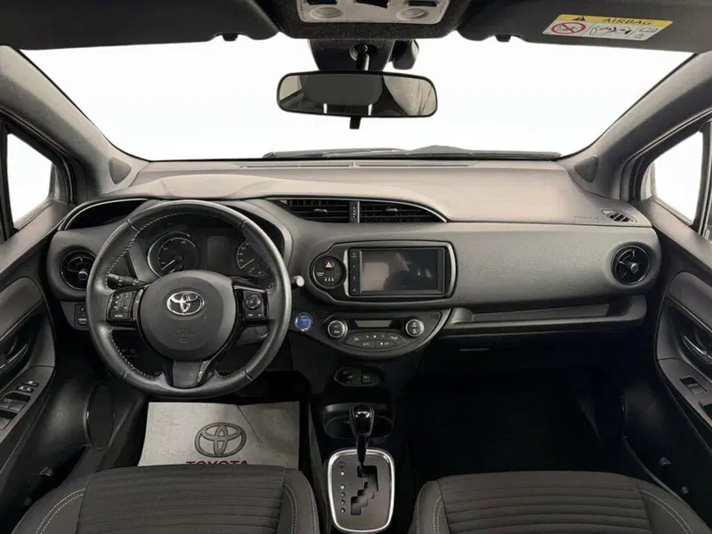 Toyota Yaris usata a Monza e Brianza (9)