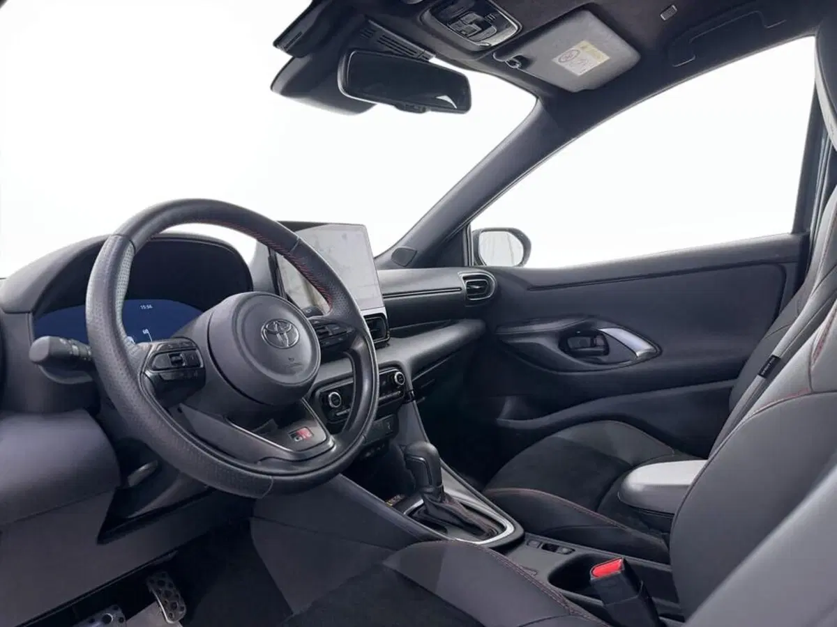 Toyota Yaris Cross usata a Monza e Brianza (11)