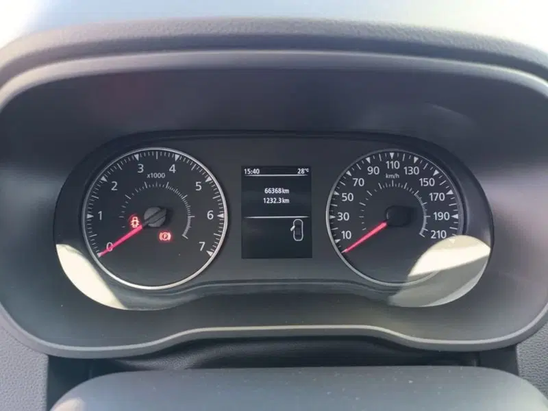 Dacia Duster usata a Bari (13)
