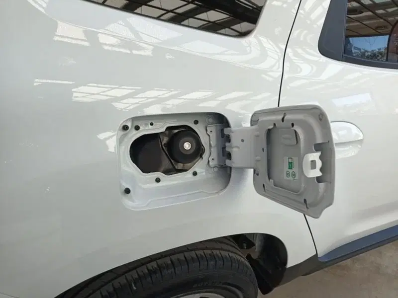Dacia Duster usata a Bari (19)