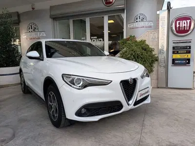 Alfa Romeo Stelvio Stelvio 2.2 Turbodiesel 190 CV AT8 Q4 Super Business del 2022 usata a Triggiano
