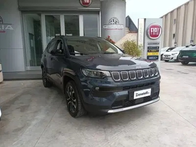 Jeep Compass 1.6 Multijet II 2WD Limited del 2023 usata a Triggiano