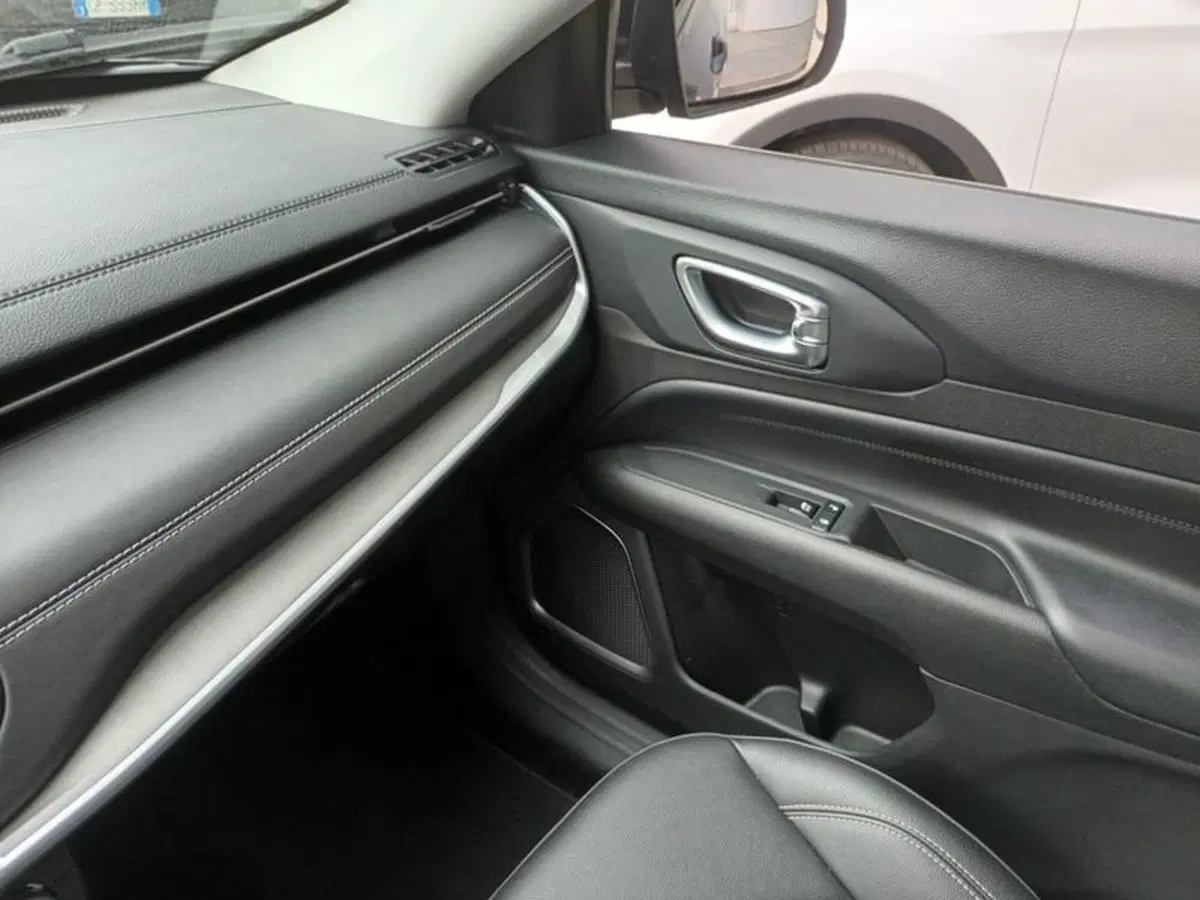 Jeep Compass usata a Bari (12)