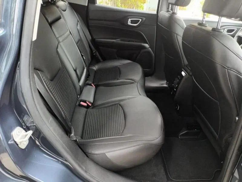 Jeep Compass usata a Bari (16)