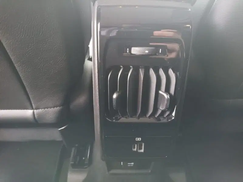 Jeep Compass usata a Bari (20)