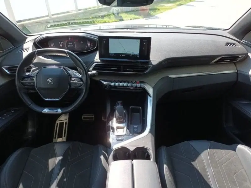 Peugeot 3008 usata a Bari (15)
