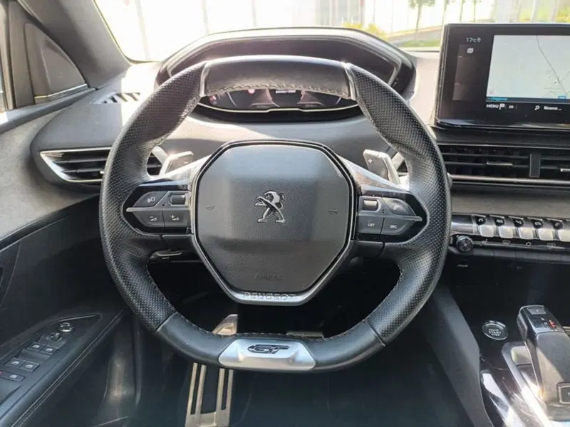 Peugeot 3008 usata a Bari (4)
