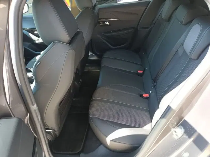 Peugeot 208 usata a Bari (17)