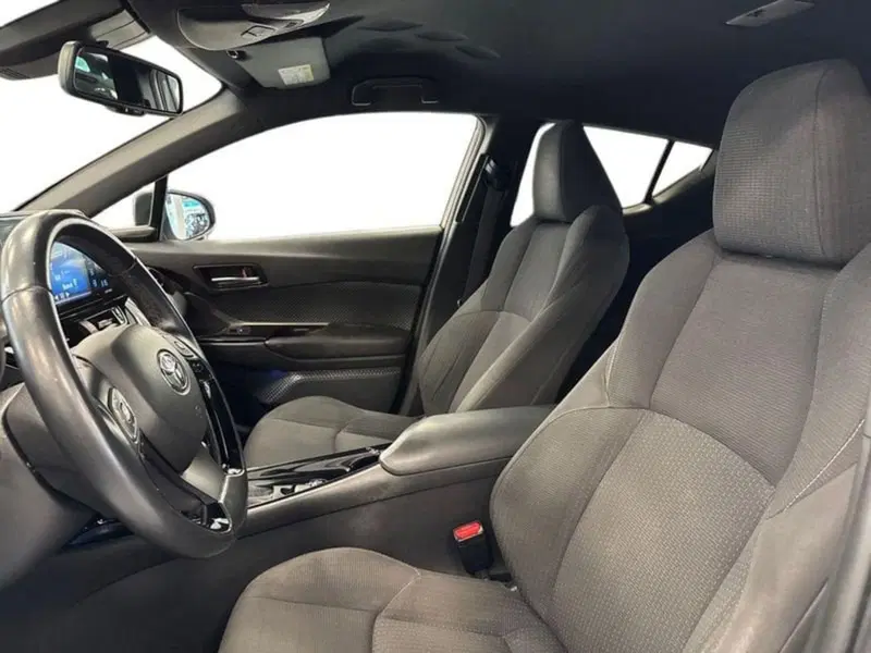 Toyota Toyota C-HR usata a Prato (16)