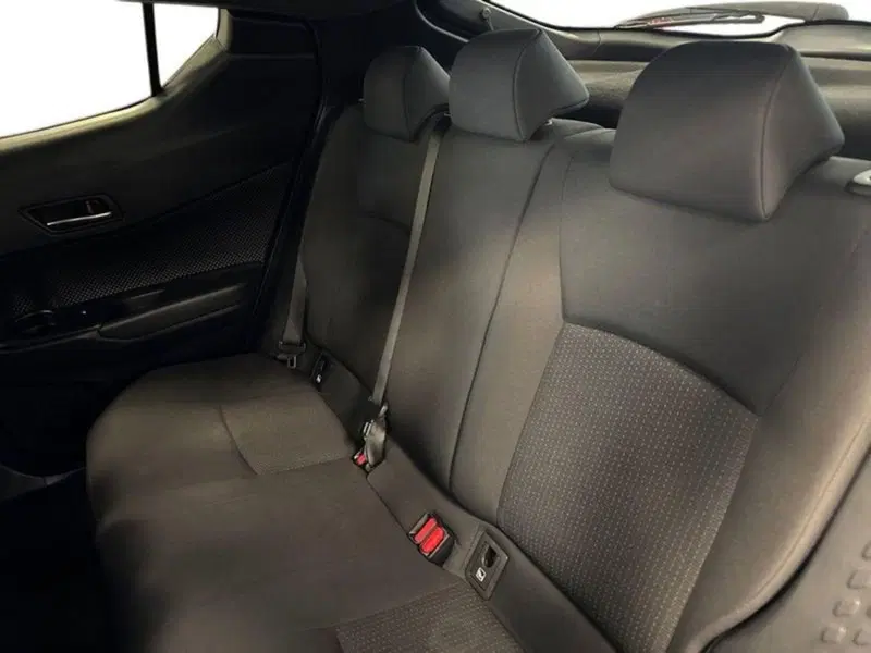 Toyota Toyota C-HR usata a Prato (17)