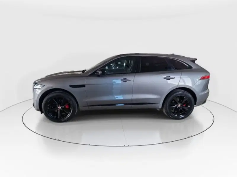 Jaguar F-Pace usata a Modena (12)