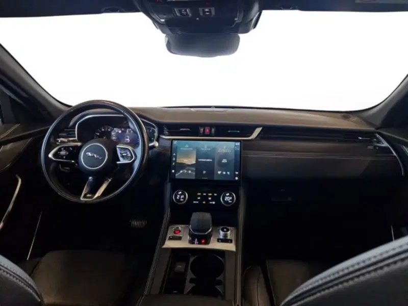 Jaguar F-Pace usata a Modena (4)