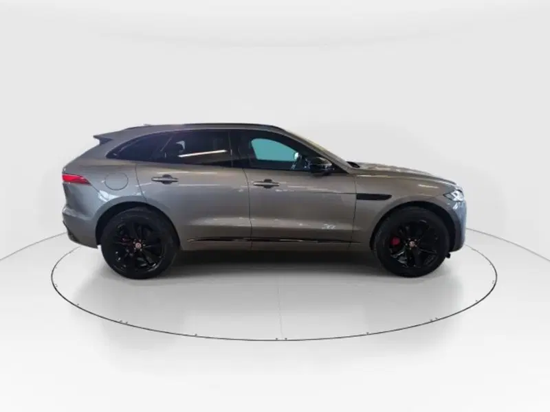 Jaguar F-Pace usata a Modena (6)