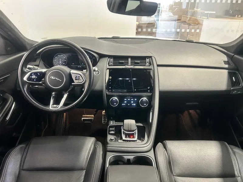 Jaguar E-Pace usata a Napoli (4)