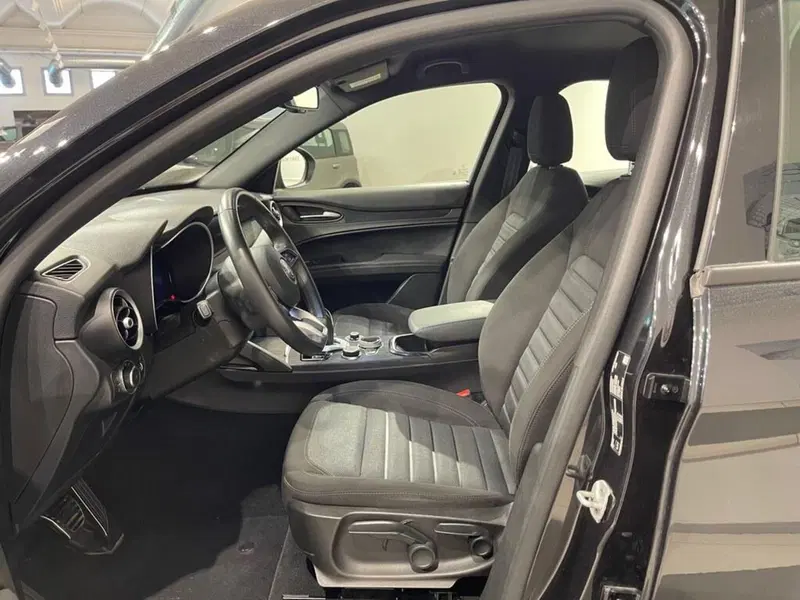 Alfa Romeo Stelvio usata a Sondrio (10)