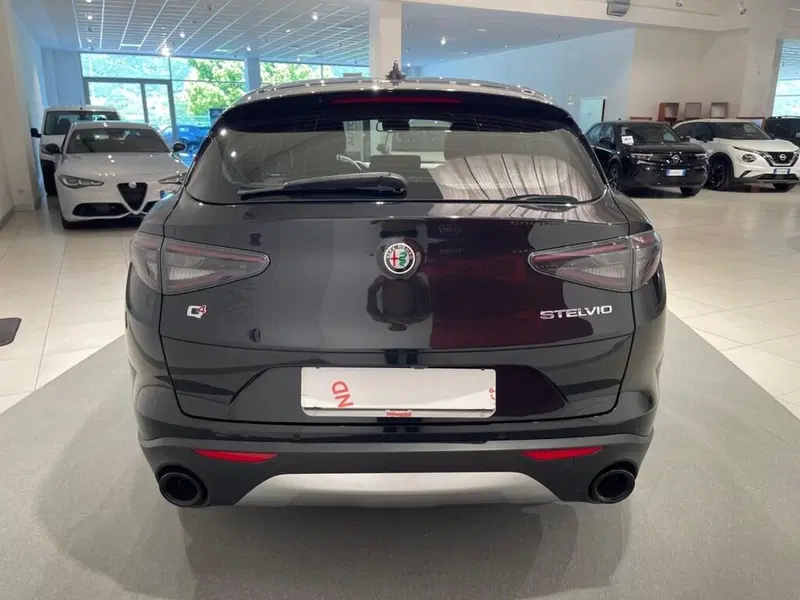 Alfa Romeo Stelvio usata a Sondrio (4)