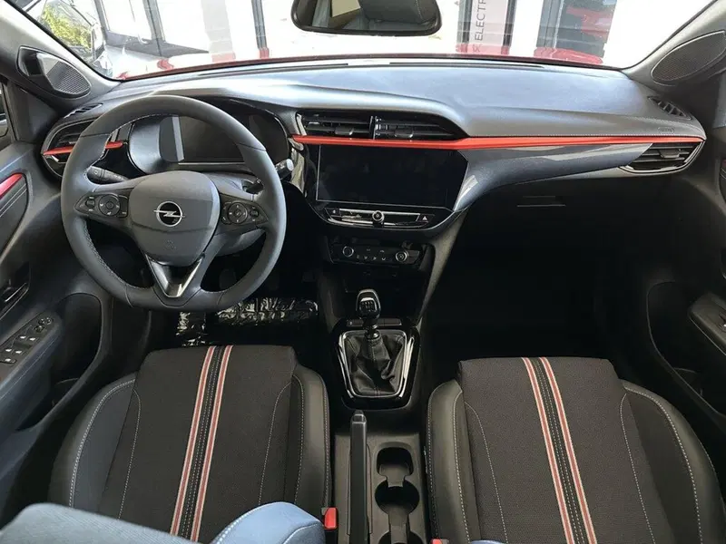 Opel Corsa nuova a Sondrio (11)