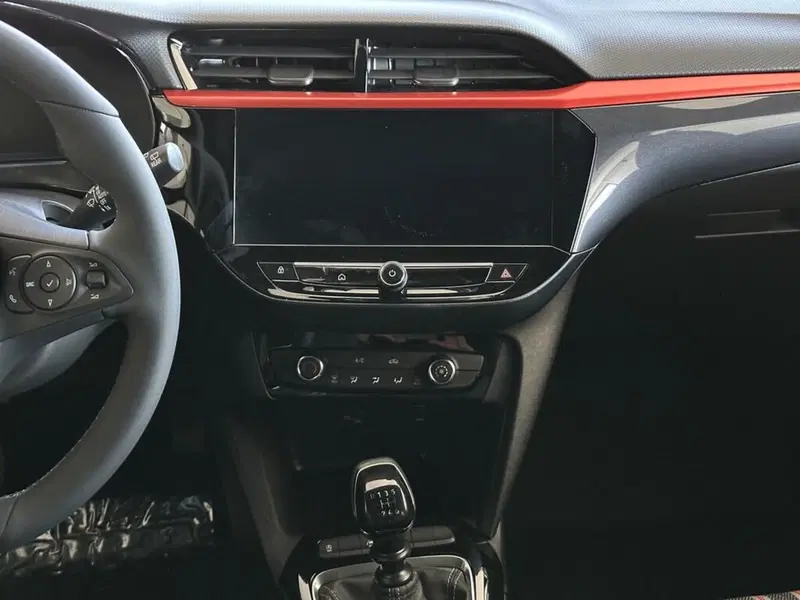 Opel Corsa nuova a Sondrio (13)