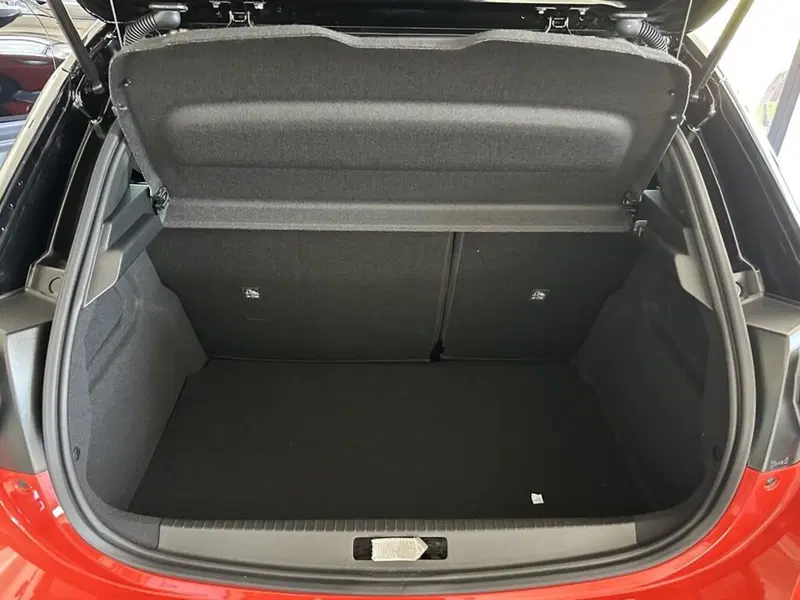 Opel Corsa nuova a Sondrio (14)