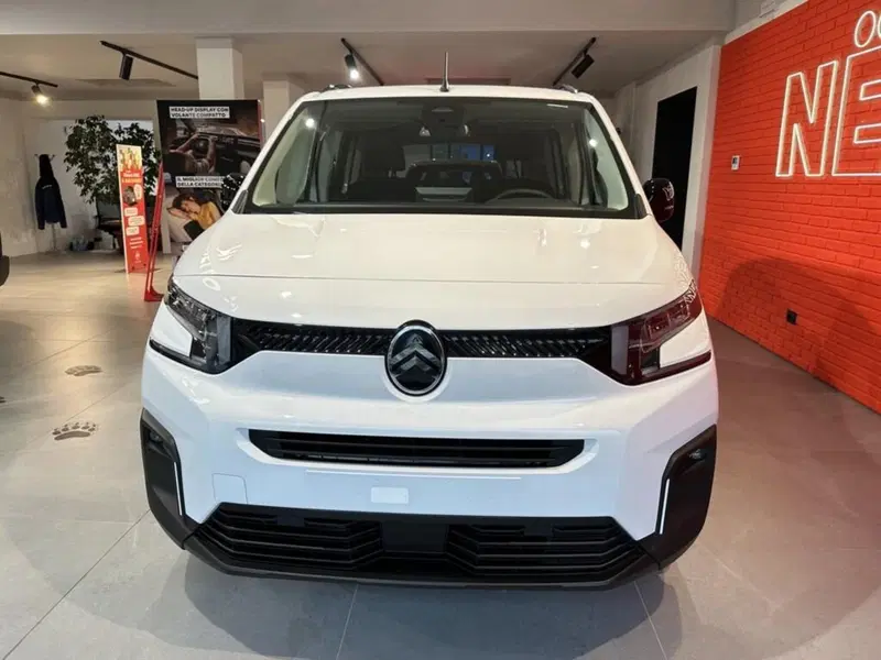 Citroen Berlingo nuova a Sondrio (7)