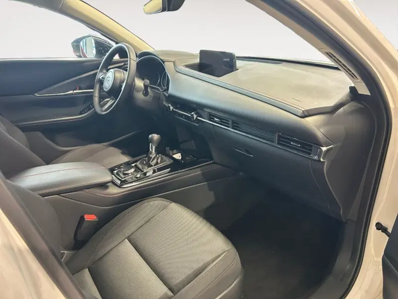 Mazda CX-30 nuova a Verona (8)
