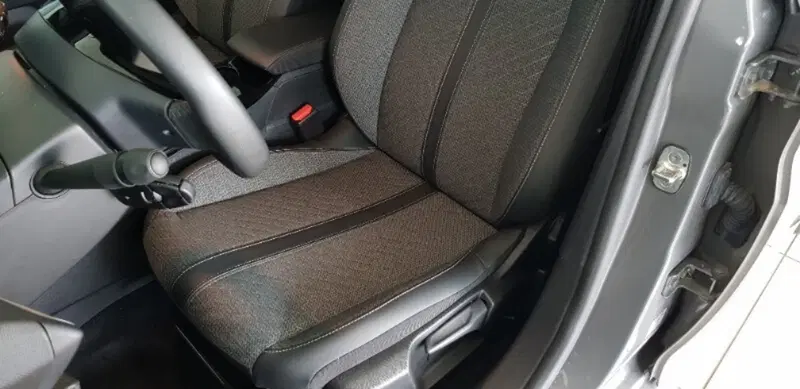 Peugeot 208 usata a Pordenone (14)