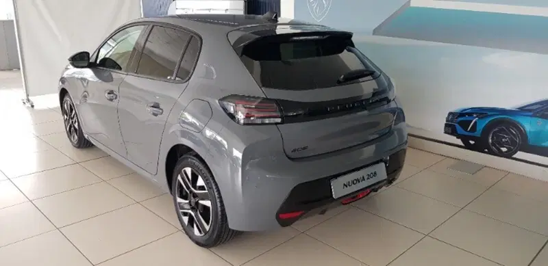Peugeot 208 usata a Pordenone (4)